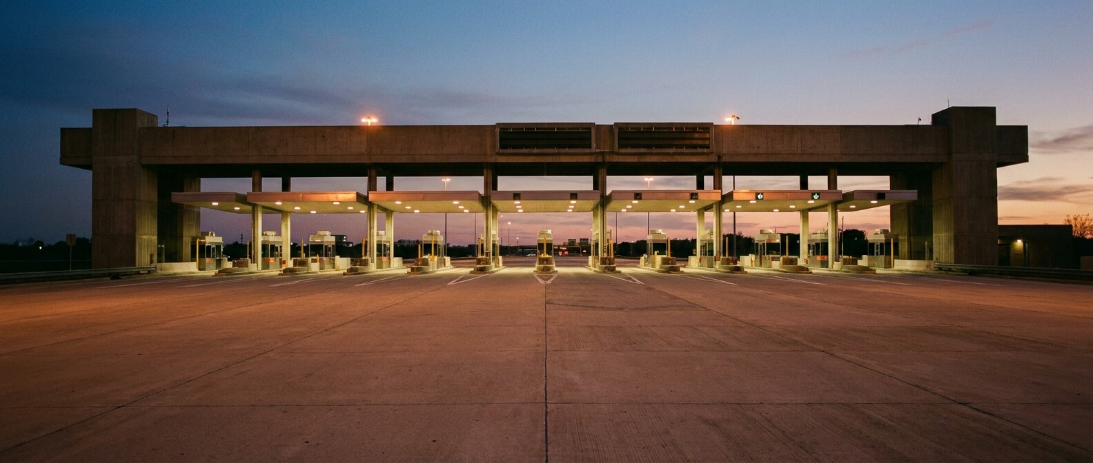 is-it-cheaper-to-take-the-bus-or-drive-from-new-york-to-philadelphia-highway-toll-booth